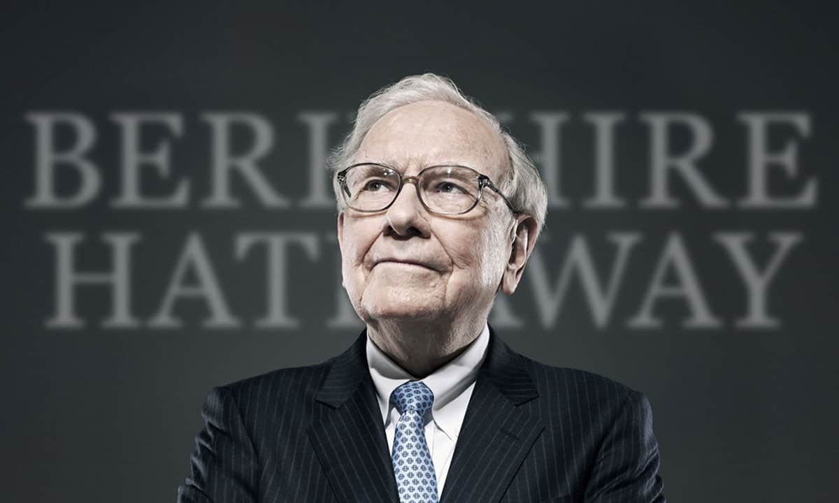 Tỷ phú Warren Buffett nói thẳng 4 sai lầm người nghèo phải dùng cả đời để chiêm nghiệm, trong khi người giàu vẫn âm thầm làm mỗi ngày- Ảnh 3.