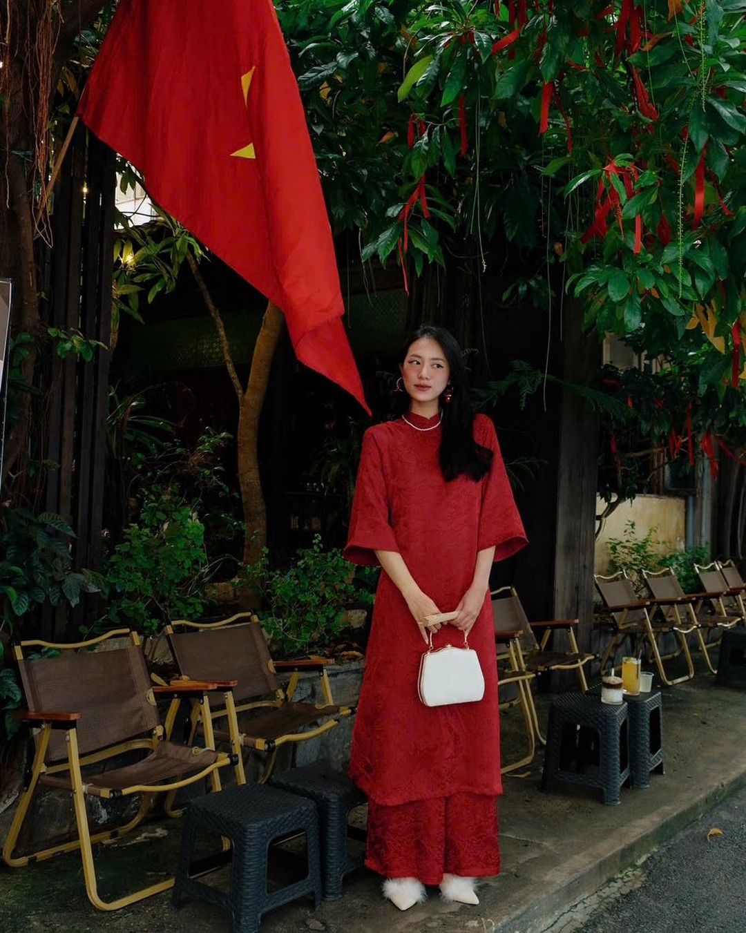 Lương 5 triệu nên chọn mua áo dài Tết như thế nào cho phù hợp?- Ảnh 4.