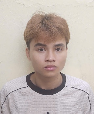 B&iacute; mật trong chiếc th&ugrave;ng xốp khiến nam thanh ni&ecirc;n bị khởi tố- Ảnh 1.