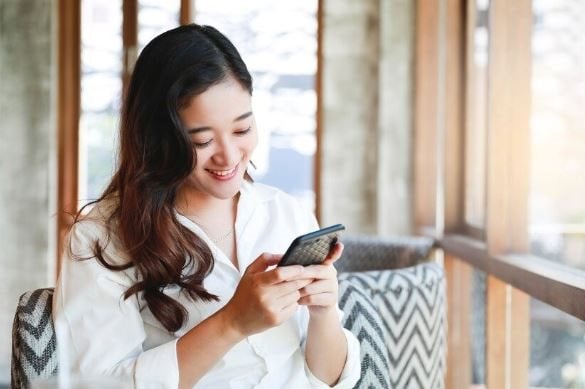 &lsquo;Mẹ bỉm&rsquo; ngồi nh&agrave; bấm điện thoại, c&oacute; ng&agrave;y kiếm tiền bằng cả năm l&agrave;m c&ocirc;ng ty- Ảnh 1.