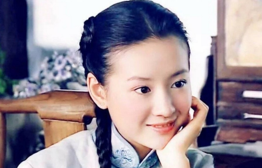 Mỹ nhân đẹp đến mức đổi đời chỉ nhờ 3 phút lên truyền hình, visual bất biến sau 25 năm mới đỉnh- Ảnh 3. Mỹ nhân đẹp đến mức đổi đời chỉ nhờ 3 phút lên truyền hình, visual bất biến sau 25 năm mới đỉnh- Ảnh 3.