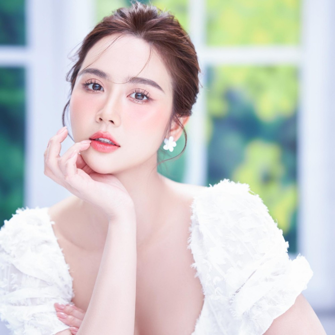 Từng ấm ức ôm con rời khỏi nhà chồng ngày 27 Tết, sao Việt này giờ dạy con kiểu gì mà ai cũng khen văn minh?- Ảnh 1.