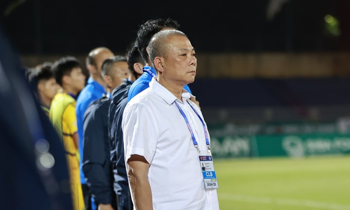 Xác định HLV đầu tiên mất việc ở V.League 2024-2025- Ảnh 1.