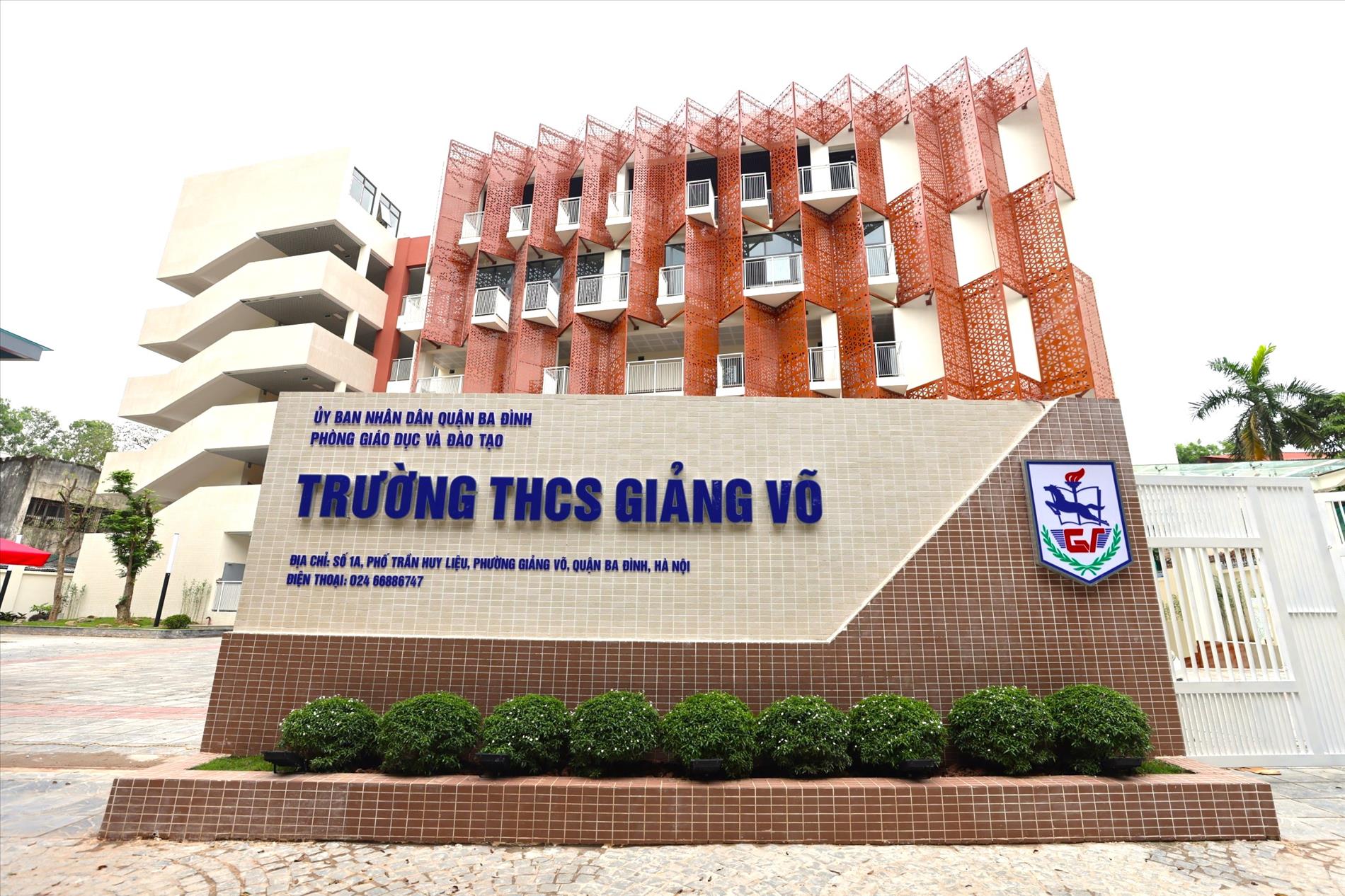 Top 10 trường cấp 2 công lập tốt nhất Hà Nội năm 2024 do phụ huynh bình chọn- Ảnh 2. Top 10 trường cấp 2 công lập tốt nhất Hà Nội năm 2024 do phụ huynh bình chọn- Ảnh 2.