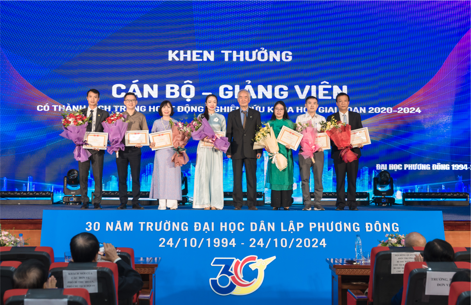 Phương Đông 30 năm nhìn lại: Tiếp nối hành trình chạm đến thành công, là mái nhà của hàng ngàn giảng viên, sinh viên- Ảnh 11.