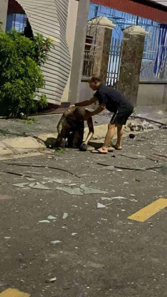 Hải Phòng: Sau tiếng nổ lớn, người dân phát hiện nam thanh niên bị thương nặng chạy ra ngoài kêu cứu- Ảnh 1.