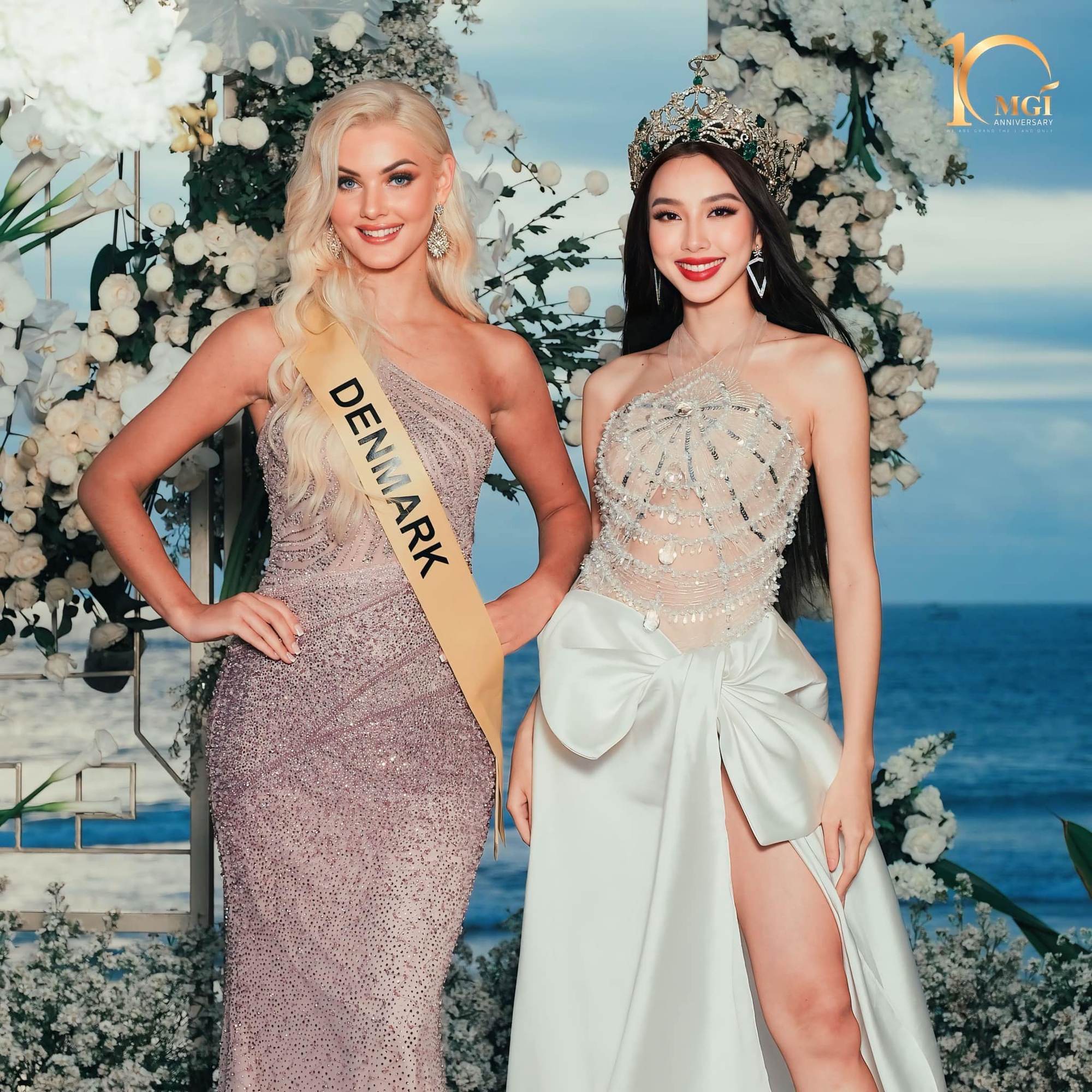 Khung hình hot nhất hiện tại: Hoa hậu Thùy Tiên đọ sắc cực căng bên Miss Universe 2024- Ảnh 1.