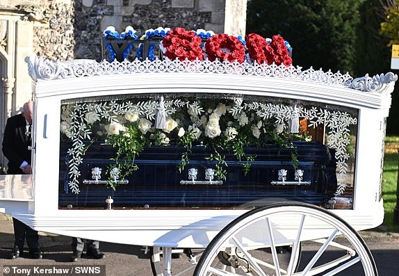 Liam Payne's funeral: One Direction reunites in tragic scenes, new and old lovers say goodbye with heartache - Photo 2.