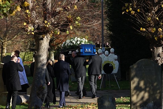 Liam Payne's funeral: One Direction reunites in tragic scenes, new and old lovers say goodbye with heartache - Photo 12.