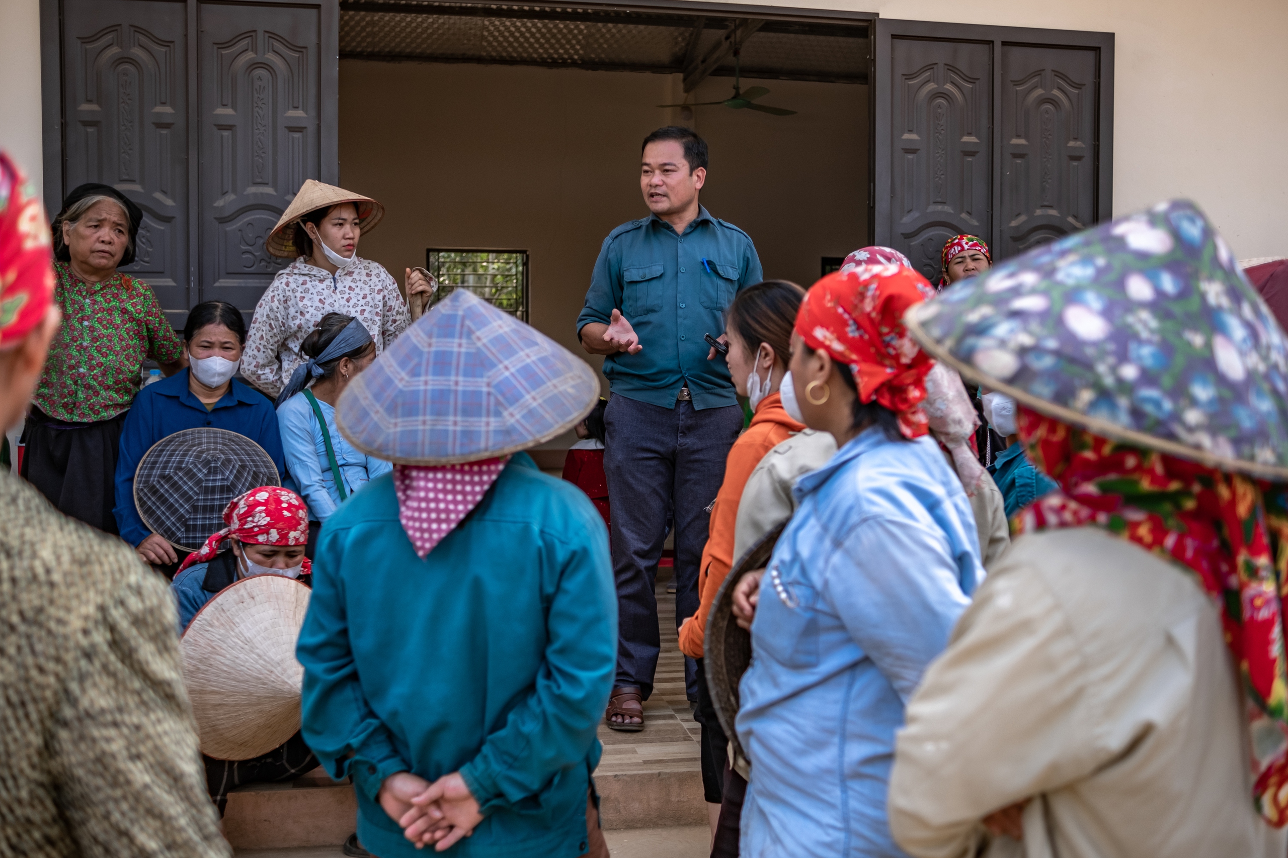 Về với Làng Nủ những ngày này: Nắng nhuộm vàng những ngôi nhà mới, người dân gượng dậy sau tang thương- Ảnh 13.