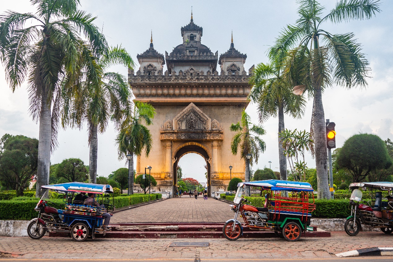 Ghé thăm một nước Lào yên bình những ngày cuối năm- Ảnh 1.