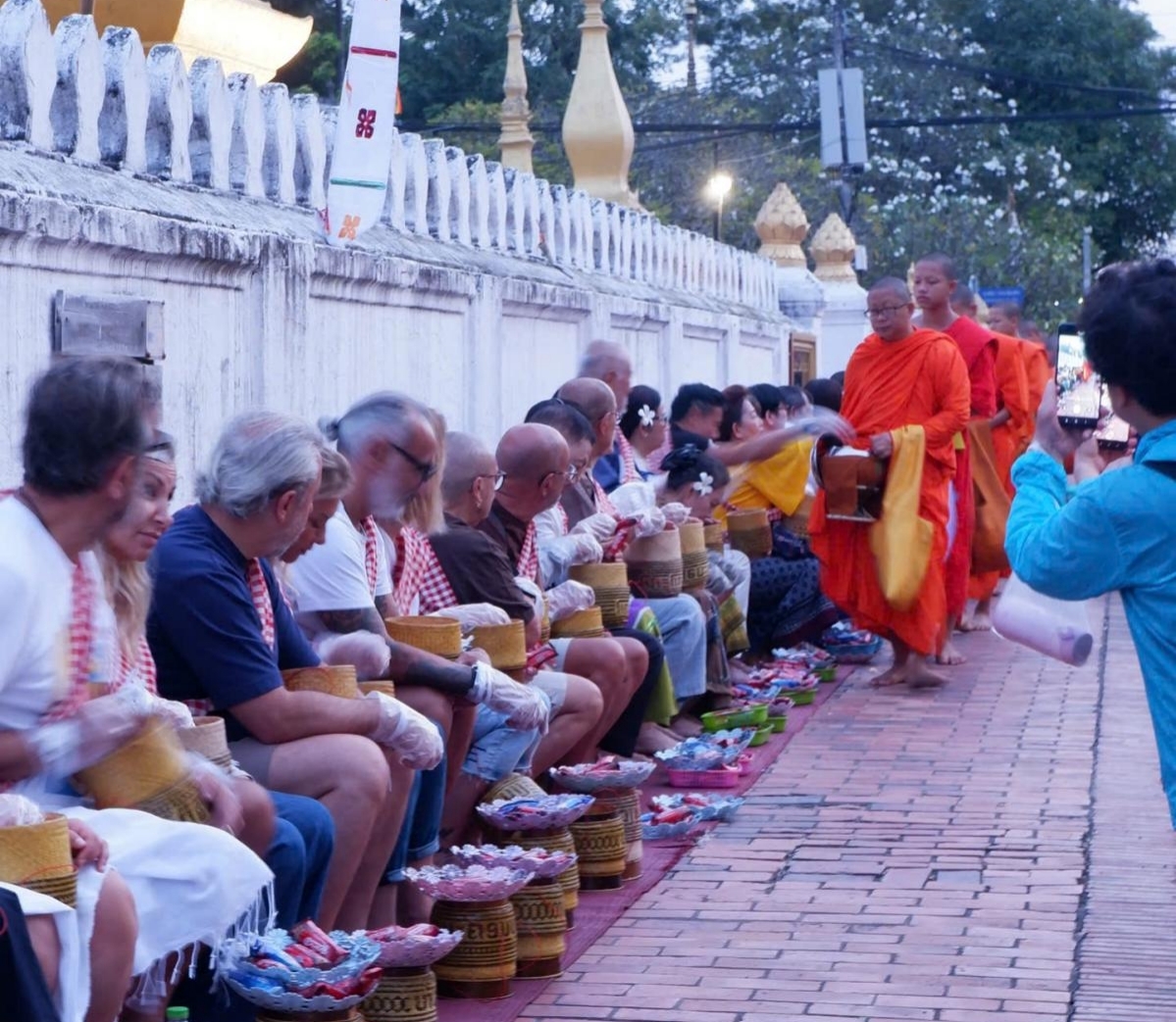 Ghé thăm một nước Lào yên bình những ngày cuối năm- Ảnh 8.