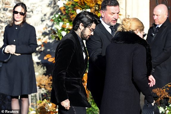 Liam Payne's funeral: One Direction reunites in tragic scenes, new and old lovers say goodbye with heartache - Photo 5.