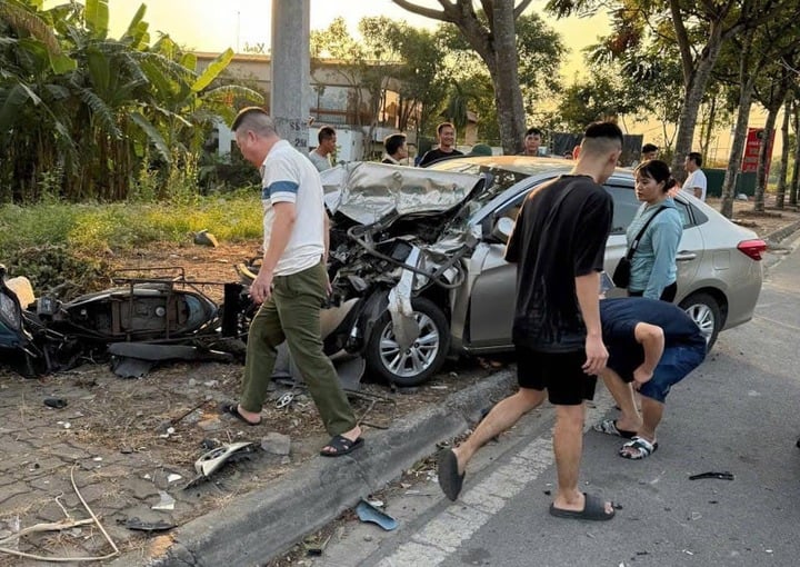 Vây bắt kẻ trộm ô tô rồi bỏ chạy, tông trúng người đi đường ở Hà Nội- Ảnh 1.