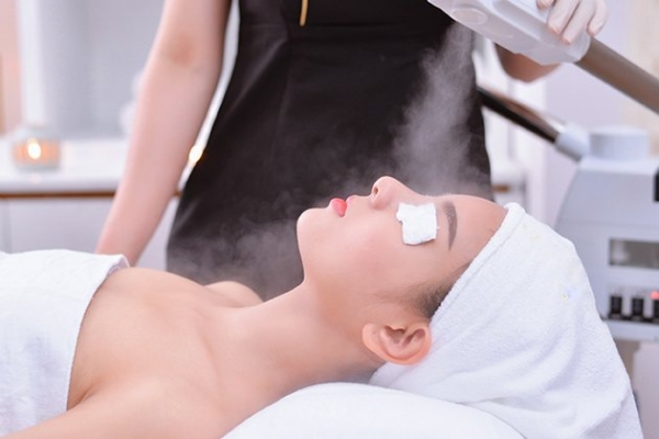 Đi làm đẹp gặp chiêu trò này của spa, thẩm mỹ viện, chị em thấy 