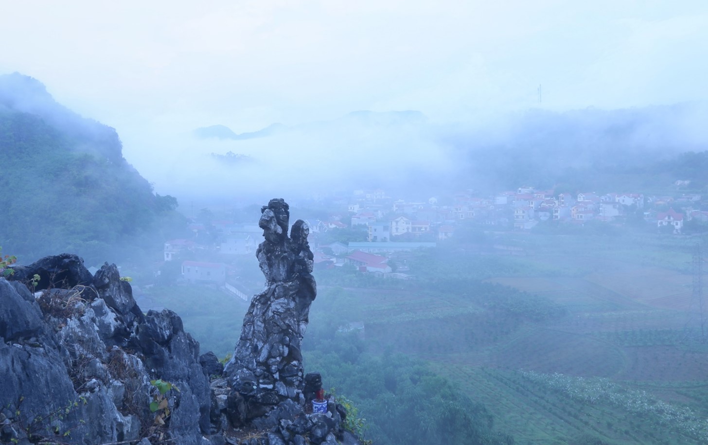 Một biểu tượng trong truyền thuyết xuất hiện ở 7 tỉnh thành: Cảnh quan hùng vĩ, được xếp hạng di tích cấp quốc gia và câu chuyện cảm động phía sau- Ảnh 1.