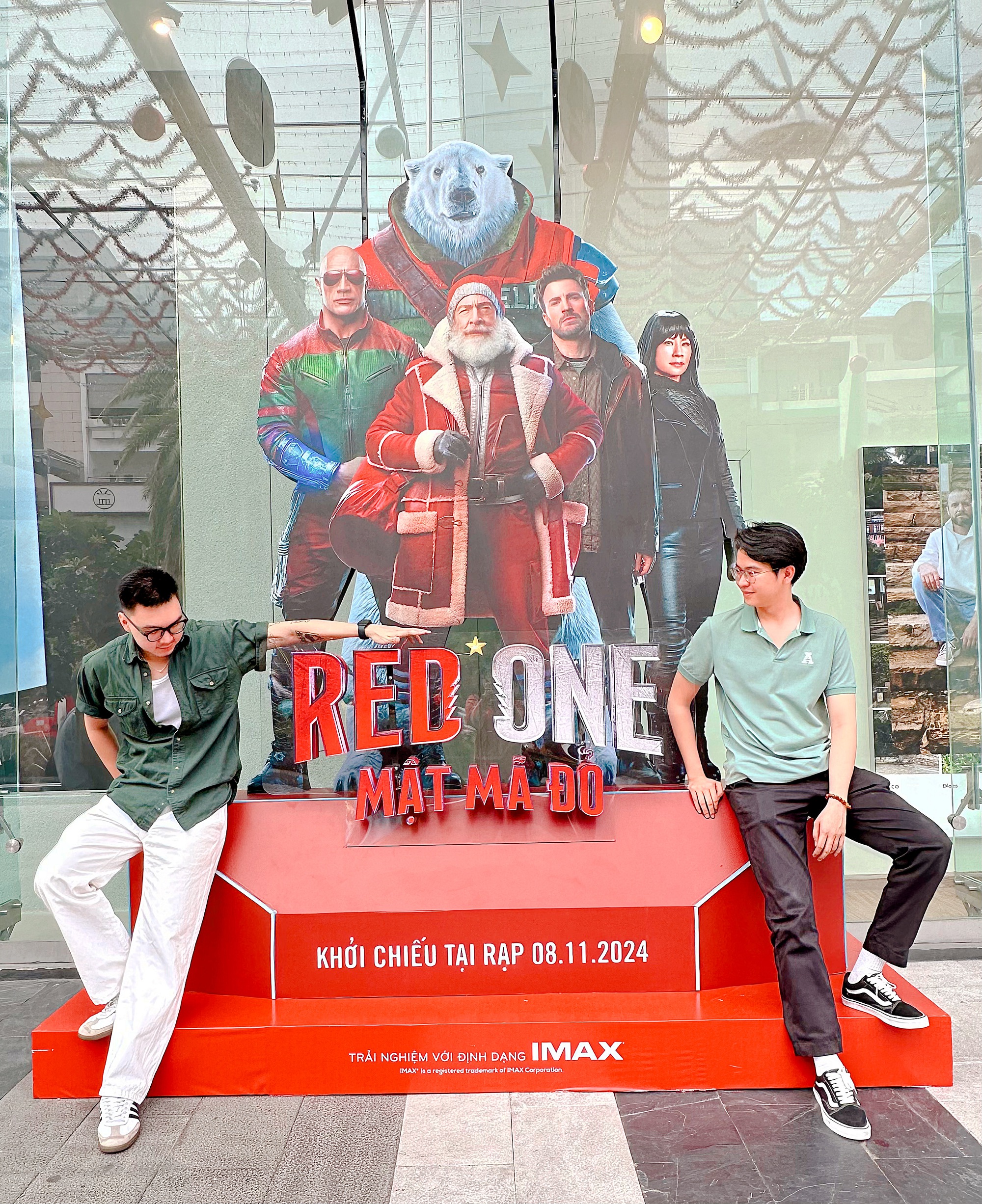 Black Friday tại Vạn Hạnh Mall “Siêu sale đỉnh nóc - Giảm giá kịch trần”- Ảnh 4. Black Friday tại Vạn Hạnh Mall “Siêu sale đỉnh nóc - Giảm giá kịch trần”- Ảnh 4.