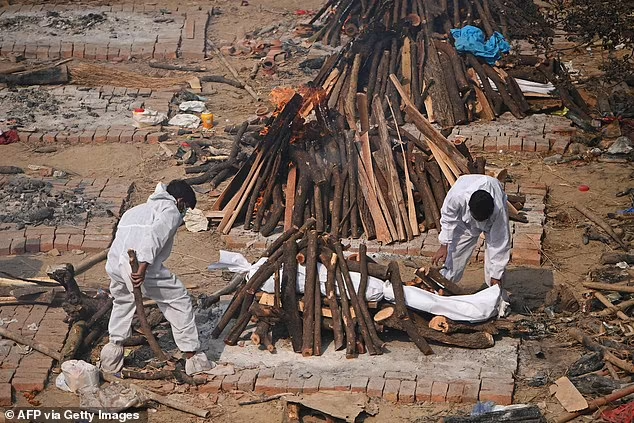 Nằm trên giàn hỏa thiêu, người đàn ông được tuyên bố đã chết bỗng cử động: Nhân chứng kể chi tiết ám ảnh- Ảnh 1.