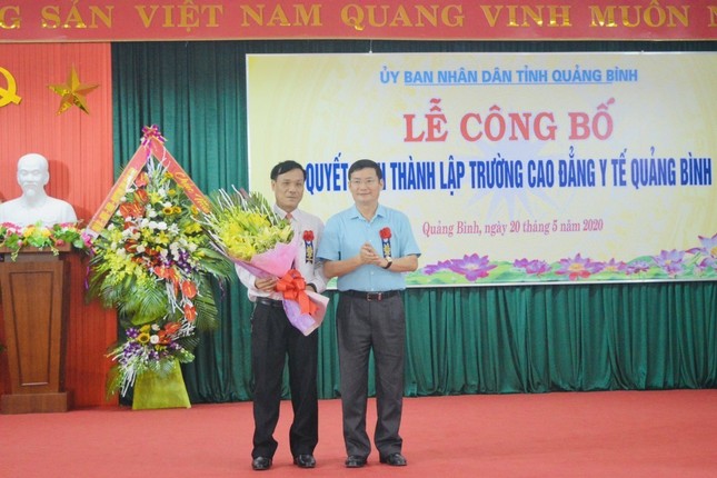 Trường Cao đẳng Y tế Quảng Bình: Ưu ái đưa người nhà vào làm cán bộ chủ chốt- Ảnh 2.