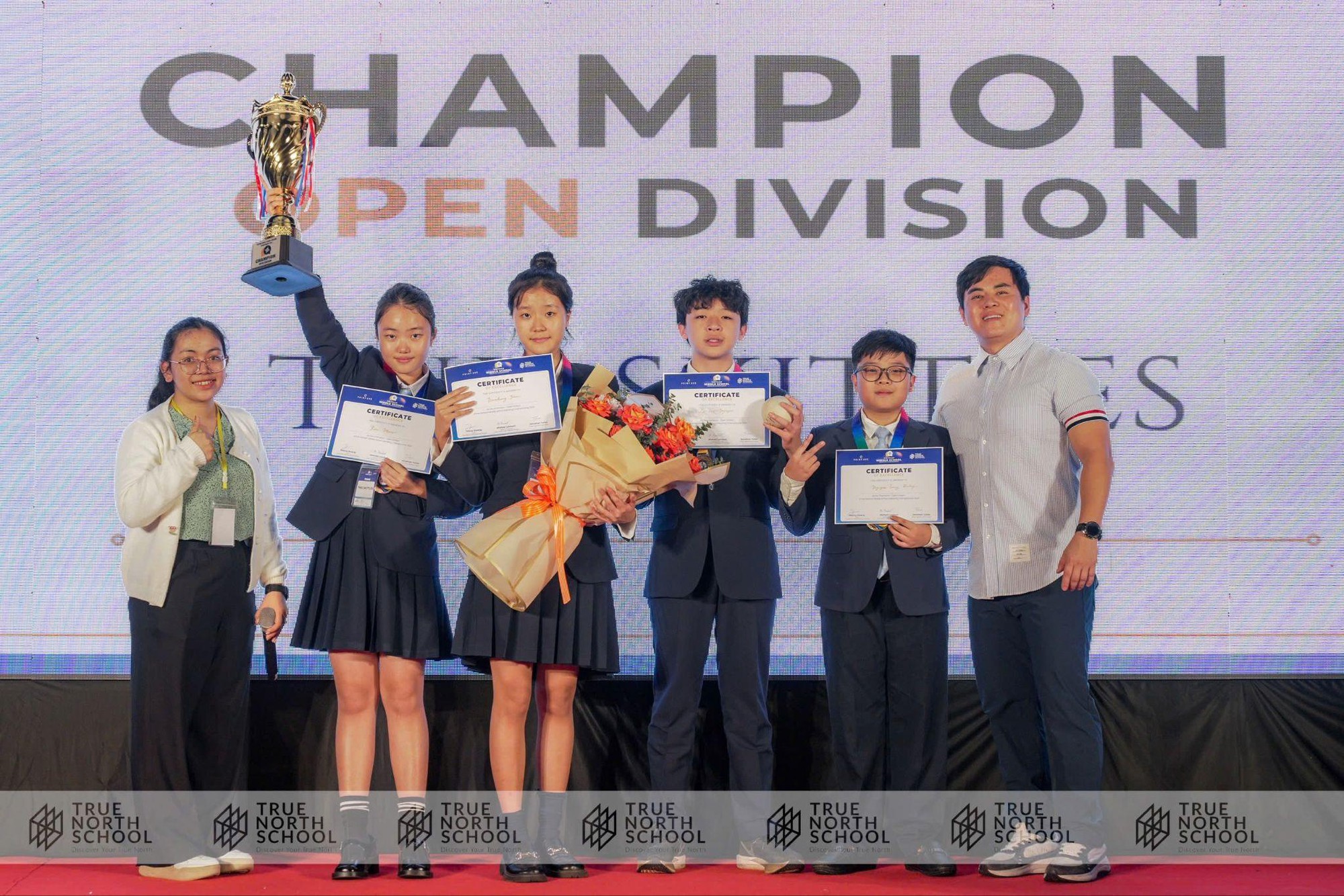 Giải tranh biện Vietnam Middle School Debate Championship 2024 thu hút hơn 350 thí sinh tranh tài- Ảnh 5.