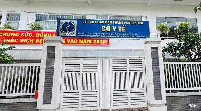 Tin mới vụ bác sĩ dùng thuốc bôi ngoài da để tiêm ở Cần Thơ- Ảnh 2.