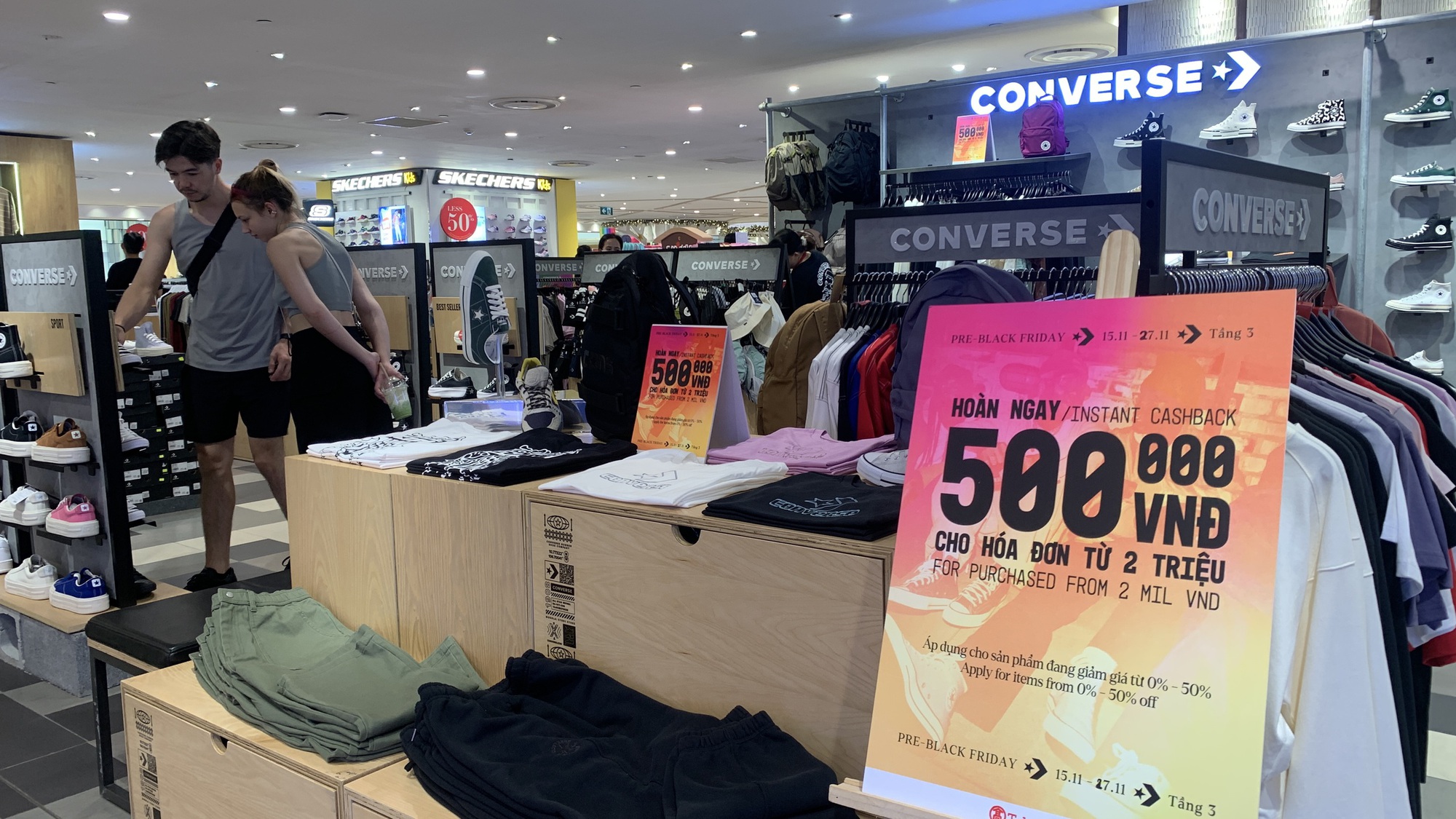 Black Friday năm nay mua gì thì hời?- Ảnh 1.