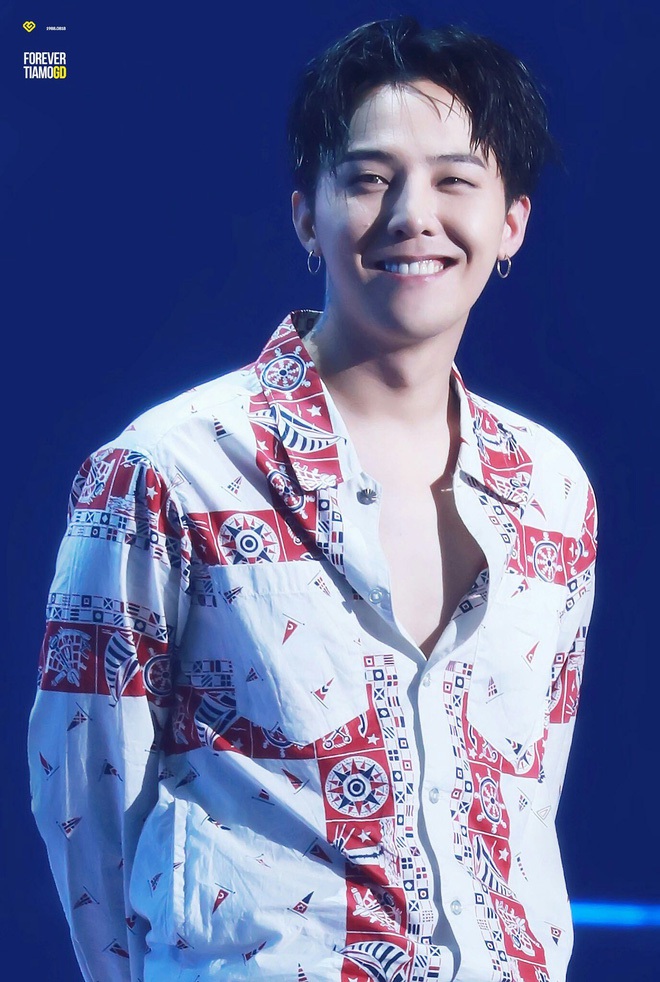 G-Dragon tương tác với người phụ nữ “máu chiến” nhất Kpop- Ảnh 3.