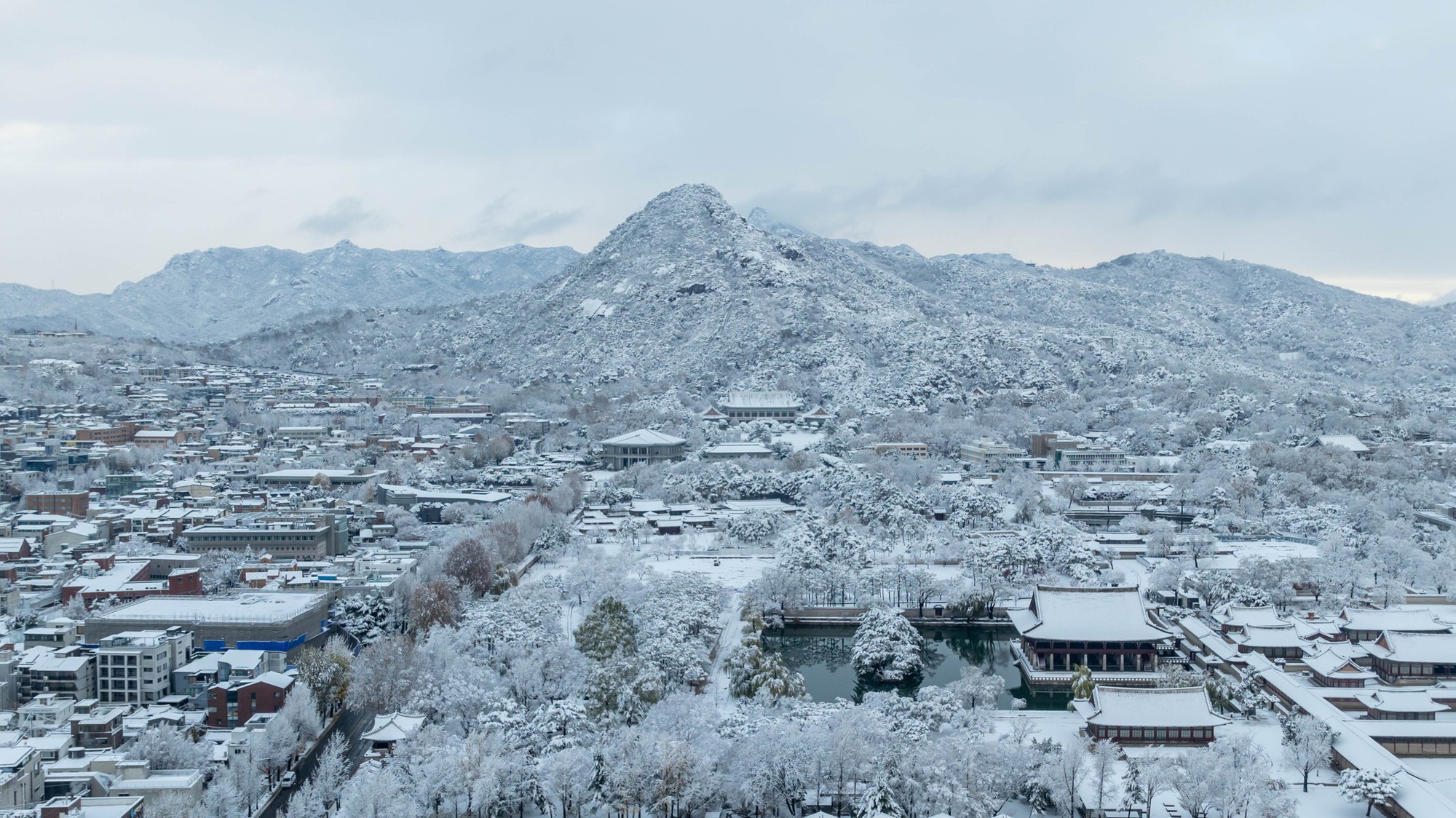 Seoul thành xứ tuyết: Cảnh tượng chưa từng có nhìn từ trên cao- Ảnh 6.