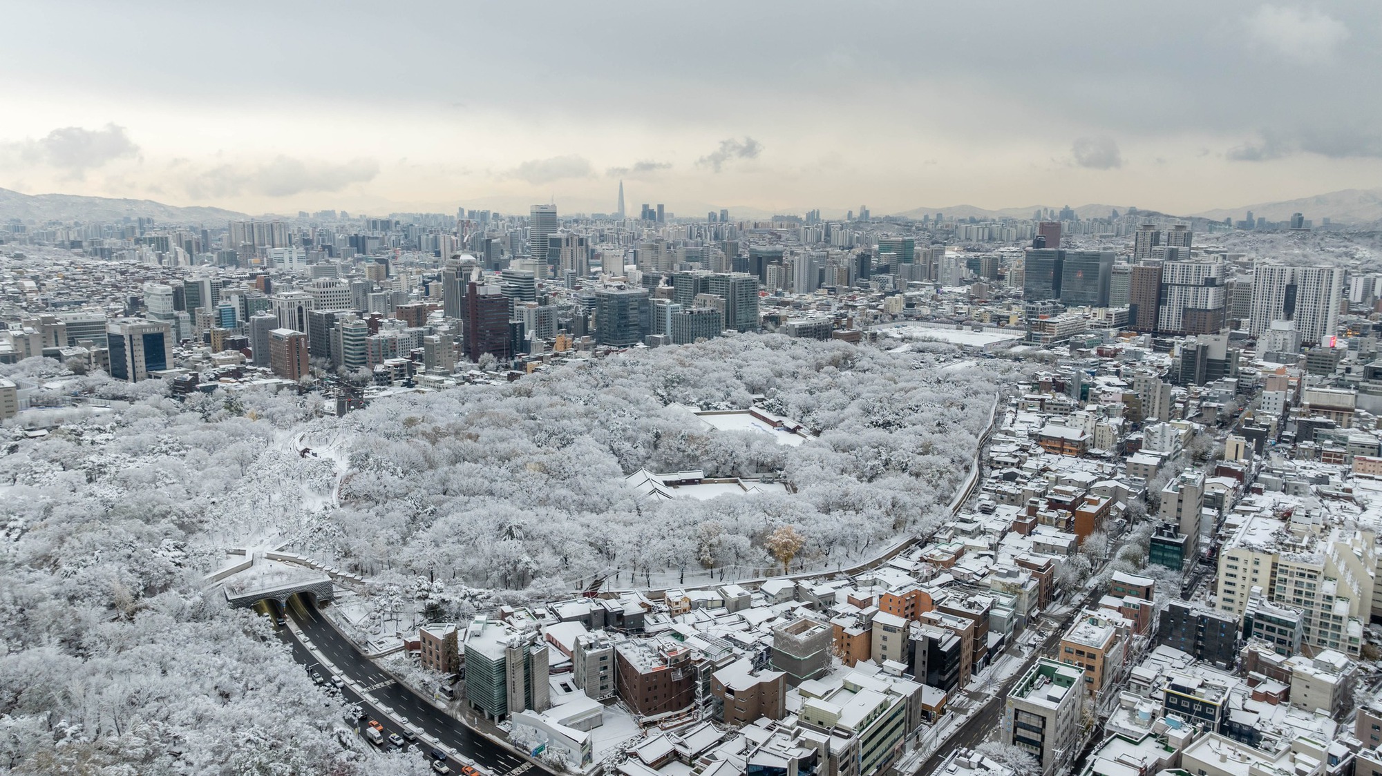 Seoul thành xứ tuyết: Cảnh tượng chưa từng có nhìn từ trên cao- Ảnh 17.