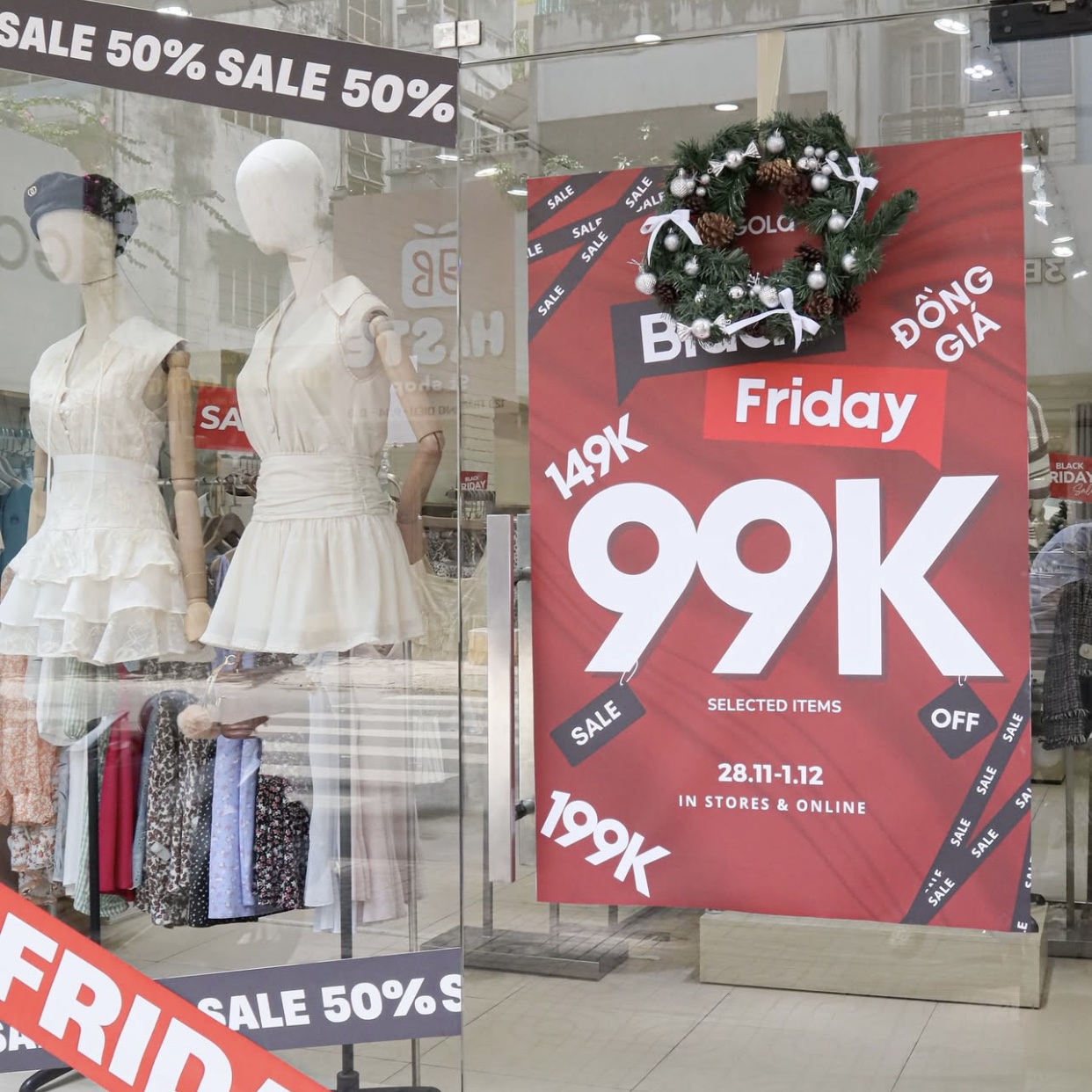 Chính thức Black Friday: Các shop quần áo đua nhau ĐẠI HẠ GIÁ, giảm 