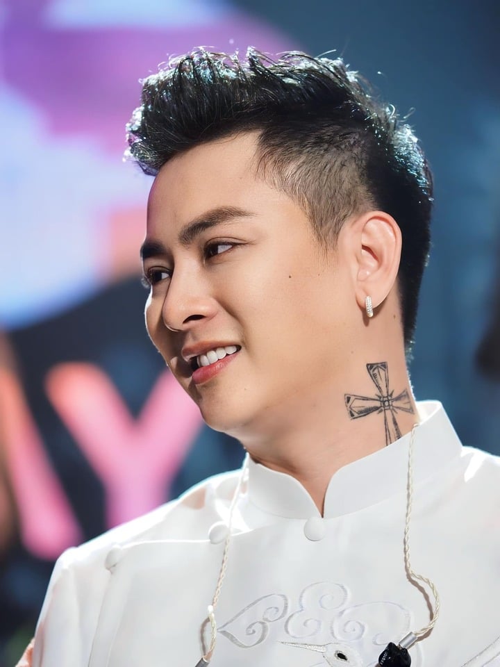 Những câu chuyện đằng sau việc đổi nghệ danh của sao Việt- Ảnh 2.