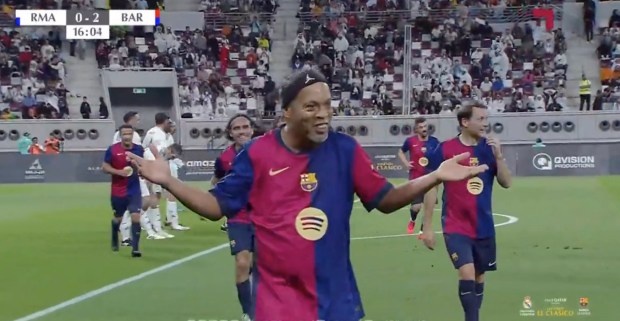 Nổi da gà với Ronaldinho- Ảnh 2.