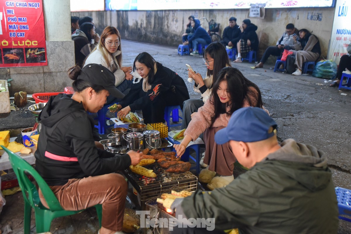 Những món ăn ngon khó cưỡng chỉ có ở mùa đông Hà Nội- Ảnh 1.