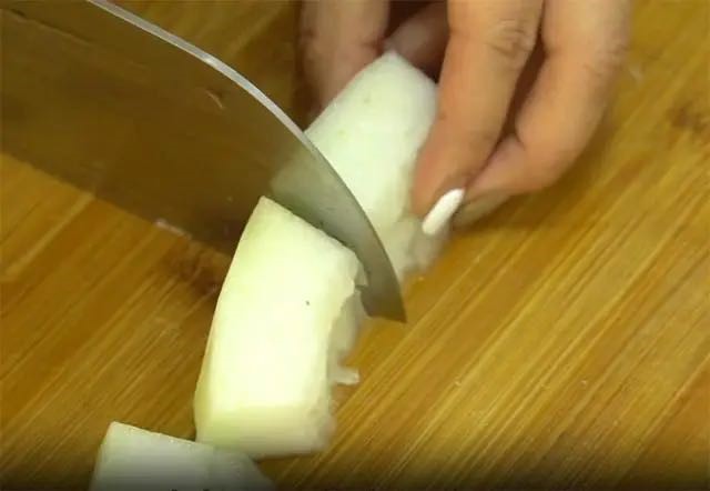 B&iacute; đao đừng mang nấu canh nữa, th&ecirc;m 2 th&igrave;a n&agrave;y đem chế biến, khi cắn v&agrave;o sẽ c&oacute; cảm gi&aacute;c như đang ăn thịt nướng- Ảnh 1.