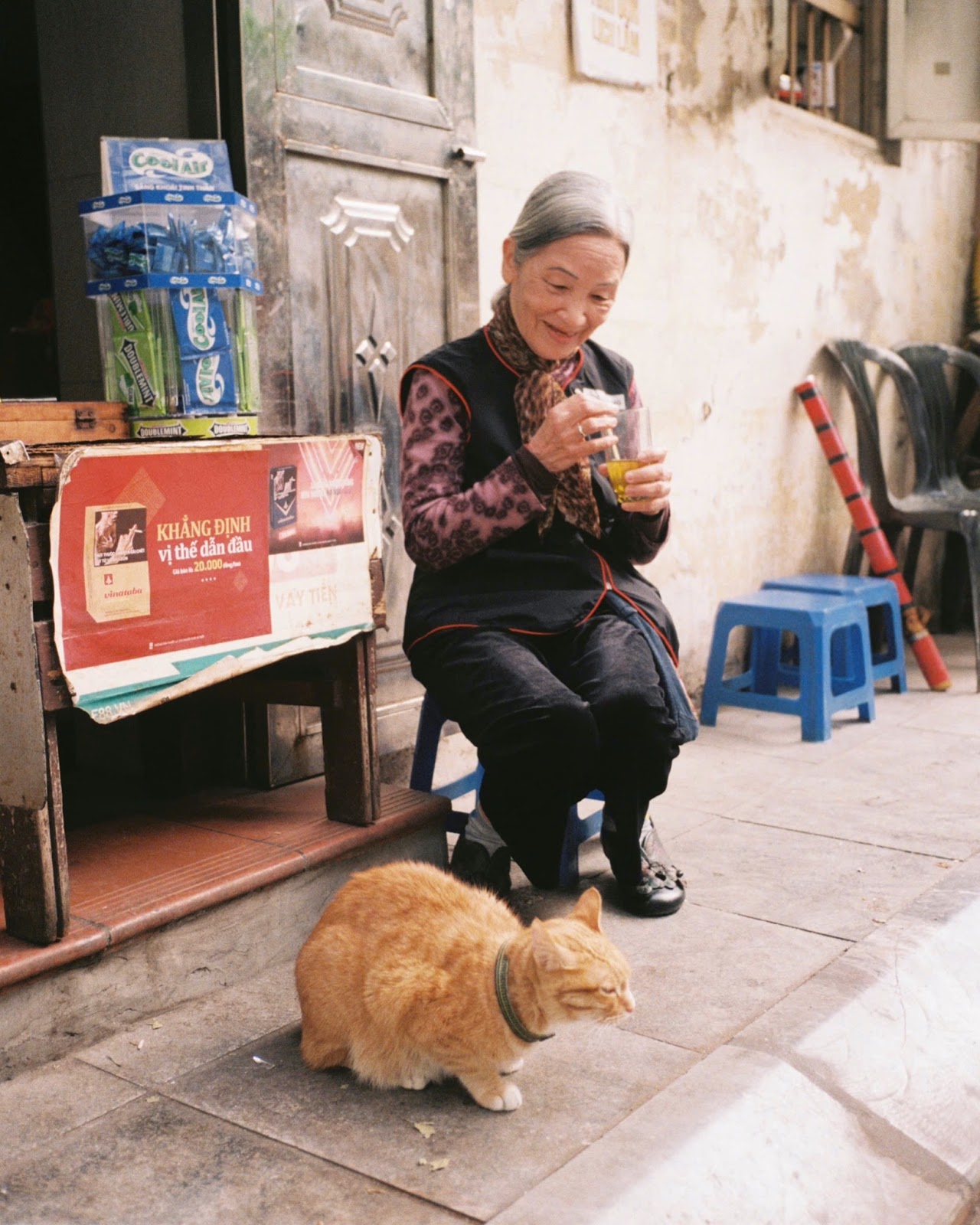 Ngồi vỉa hè nhâm nhi cốc trà nóng, đón mùa đông- Ảnh 3.