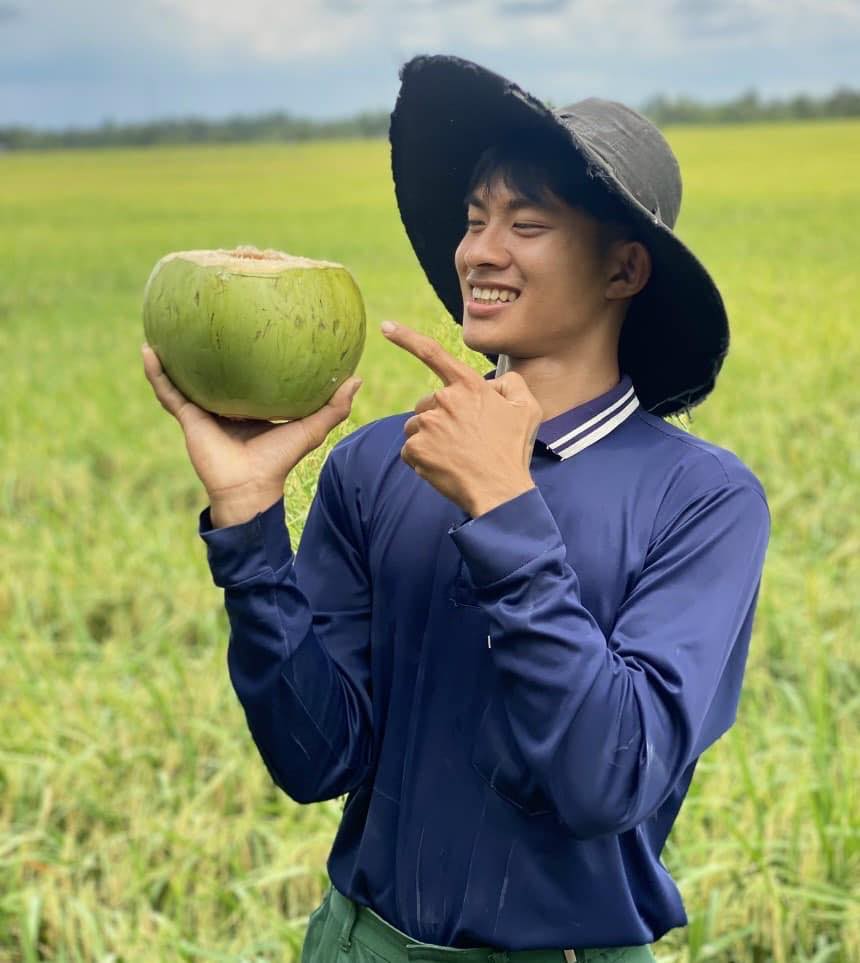 "Đ&aacute;m giỗ b&ecirc;n cồn" đỉnh cỡ n&agrave;o m&agrave; d&acirc;n chơi cả nước đ&ograve;i team miền T&acirc;y mở tour trải nghiệm gấp?- Ảnh 1.