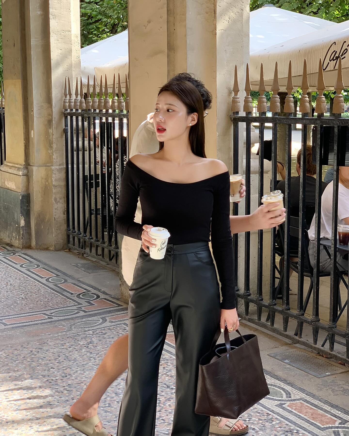 Lên đồ đi date: Chọn quần áo, makeup tươm tất nhưng thiếu 1 thứ thì bạn chắc chắn mất tự tin ngay- Ảnh 5.
