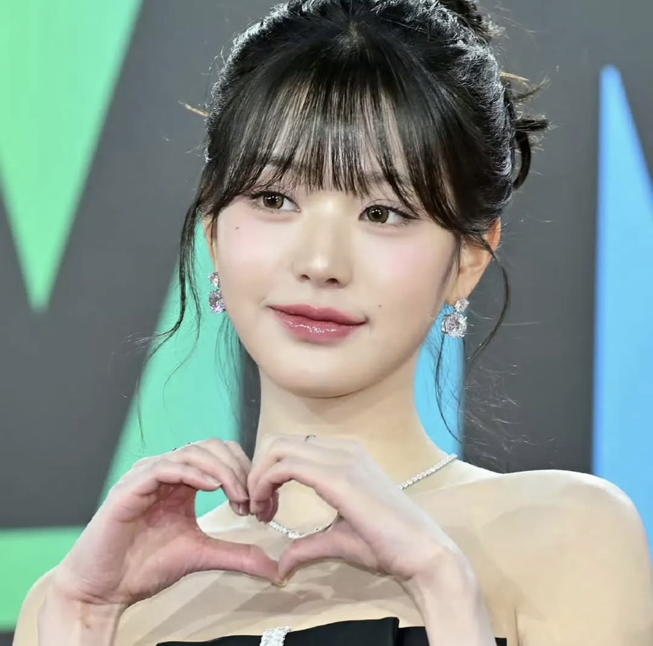 Công chúa Kpop khiến dân tình lo ngại chỉ sau 1 khoảnh khắc- Ảnh 5. Công chúa Kpop khiến dân tình lo ngại chỉ sau 1 khoảnh khắc- Ảnh 5.
