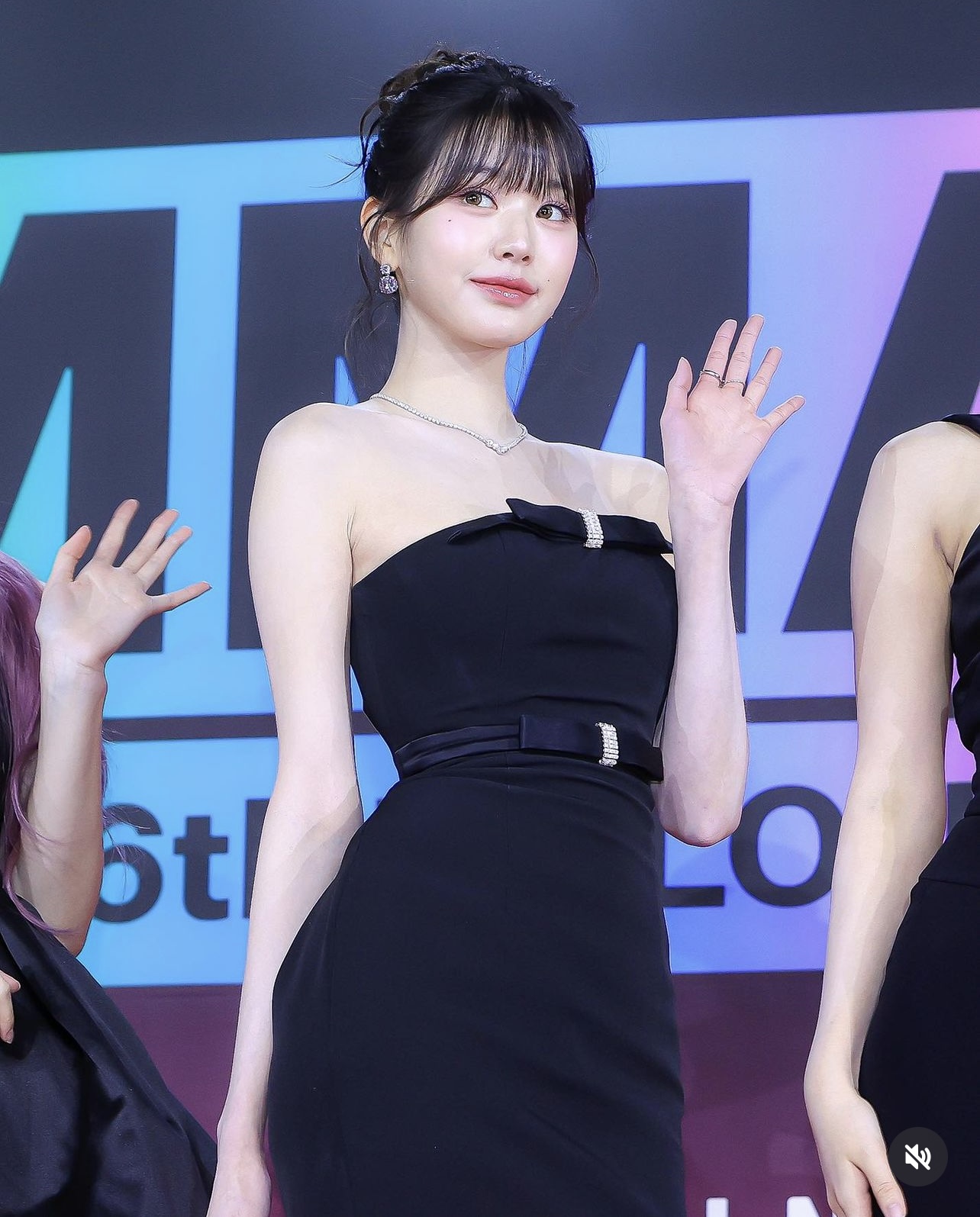 Công chúa Kpop khiến dân tình lo ngại chỉ sau 1 khoảnh khắc- Ảnh 2. Công chúa Kpop khiến dân tình lo ngại chỉ sau 1 khoảnh khắc- Ảnh 2.