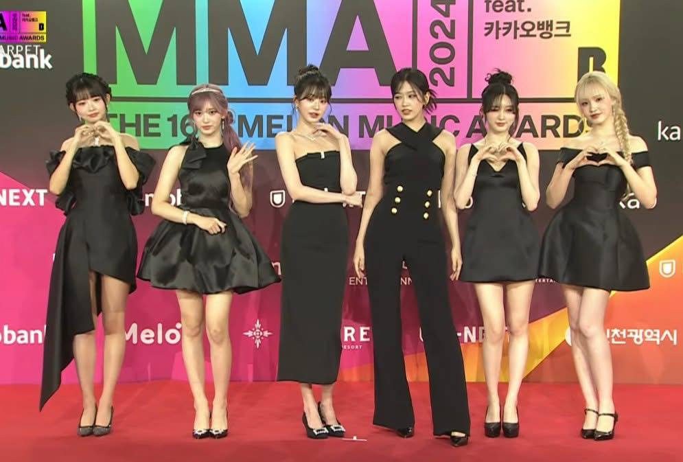 Công chúa Kpop khiến dân tình lo ngại chỉ sau 1 khoảnh khắc- Ảnh 9. Công chúa Kpop khiến dân tình lo ngại chỉ sau 1 khoảnh khắc- Ảnh 9.