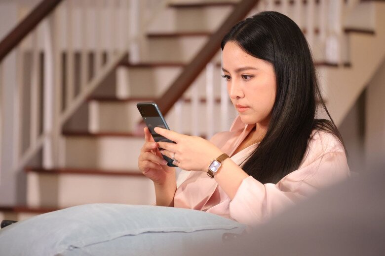 Mừng cưới bạn th&acirc;n 7 triệu đồng, s&aacute;ng sớm h&ocirc;m sau đọc tin nhắn m&agrave; t&ocirc;i tức c&aacute;i lồng ngực: T&igrave;nh nghĩa bạn b&egrave; cũng chỉ thế th&ocirc;i- Ảnh 1.