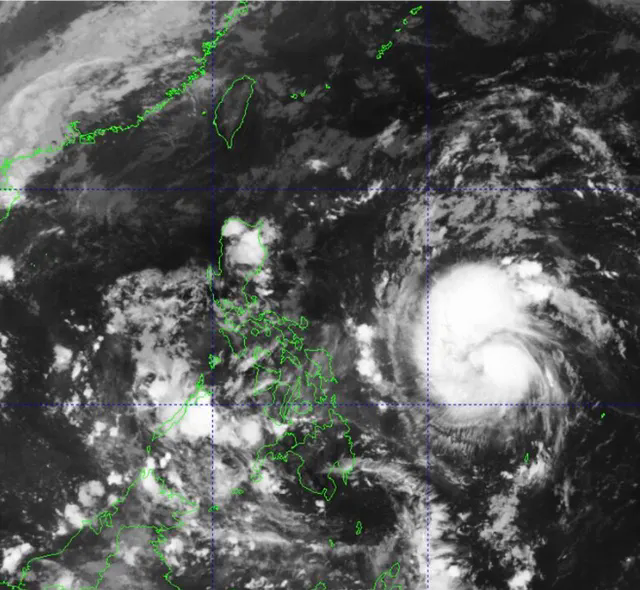 Philippines sơ tán dân, chuẩn bị ứng phó cơn bão thứ 3 trong tháng- Ảnh 1.