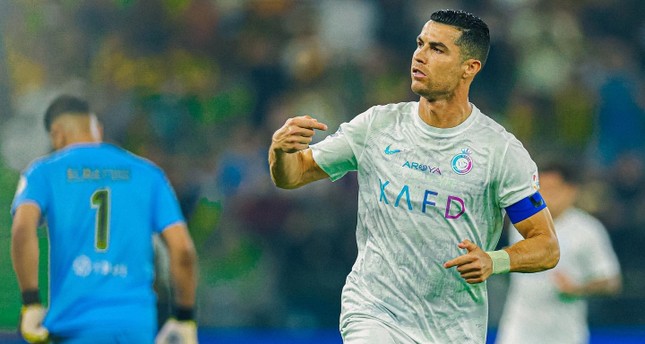 Al Hilal tính đưa Ronaldo về thay thế Neymar- Ảnh 2.