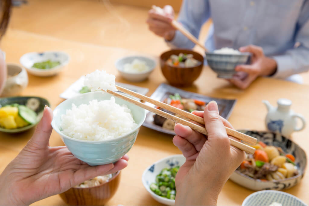 Ăn cơm hay ăn mì dễ tăng cân hơn? Tưởng đơn giản nhưng nhiều người đoán sai- Ảnh 1. Ăn cơm hay ăn mì dễ tăng cân hơn? Tưởng đơn giản nhưng nhiều người đoán sai- Ảnh 1.