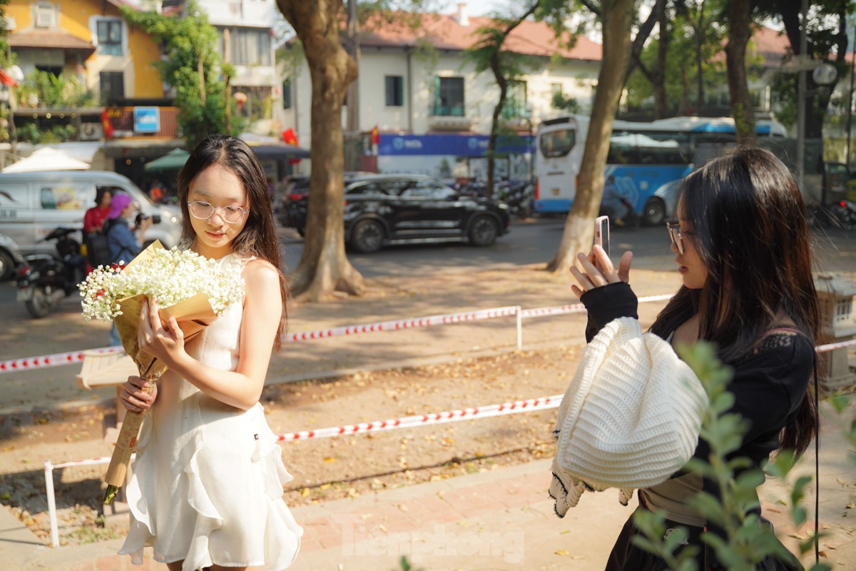 Cách người Hà Nội 'chữa lành' ngày cuối tuần- Ảnh 9.