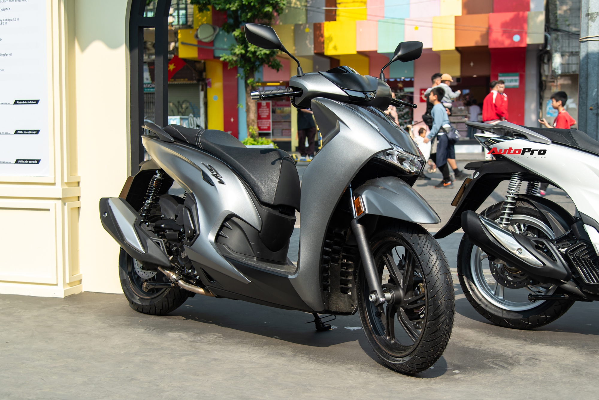nh Th c T Honda SH 350i 2025 Gi G n 153 Tri u ng Thi t K Tinh nh Th c T Honda SH 350i 2025 Gi G n 153 Tri u ng Thi t K Tinh