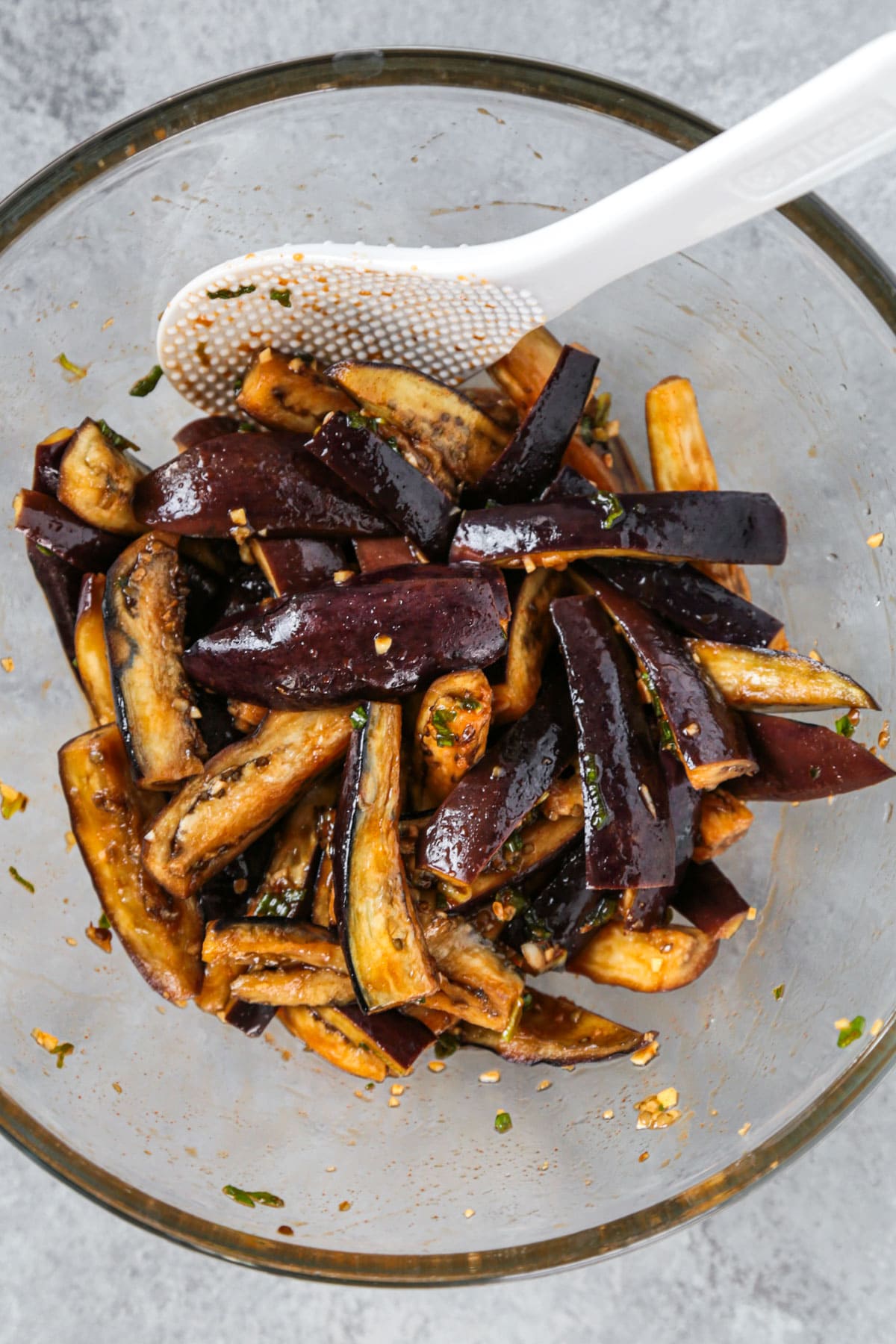 M&oacute;n ăn l&agrave;m từ loại quả m&agrave;u t&iacute;m gi&agrave;u chất chống oxy h&oacute;a lại hỗ trợ giảm b&eacute;o cực đỉnh, gi&uacute;p chị em eo thon đ&oacute;n Tết- Ảnh 6.