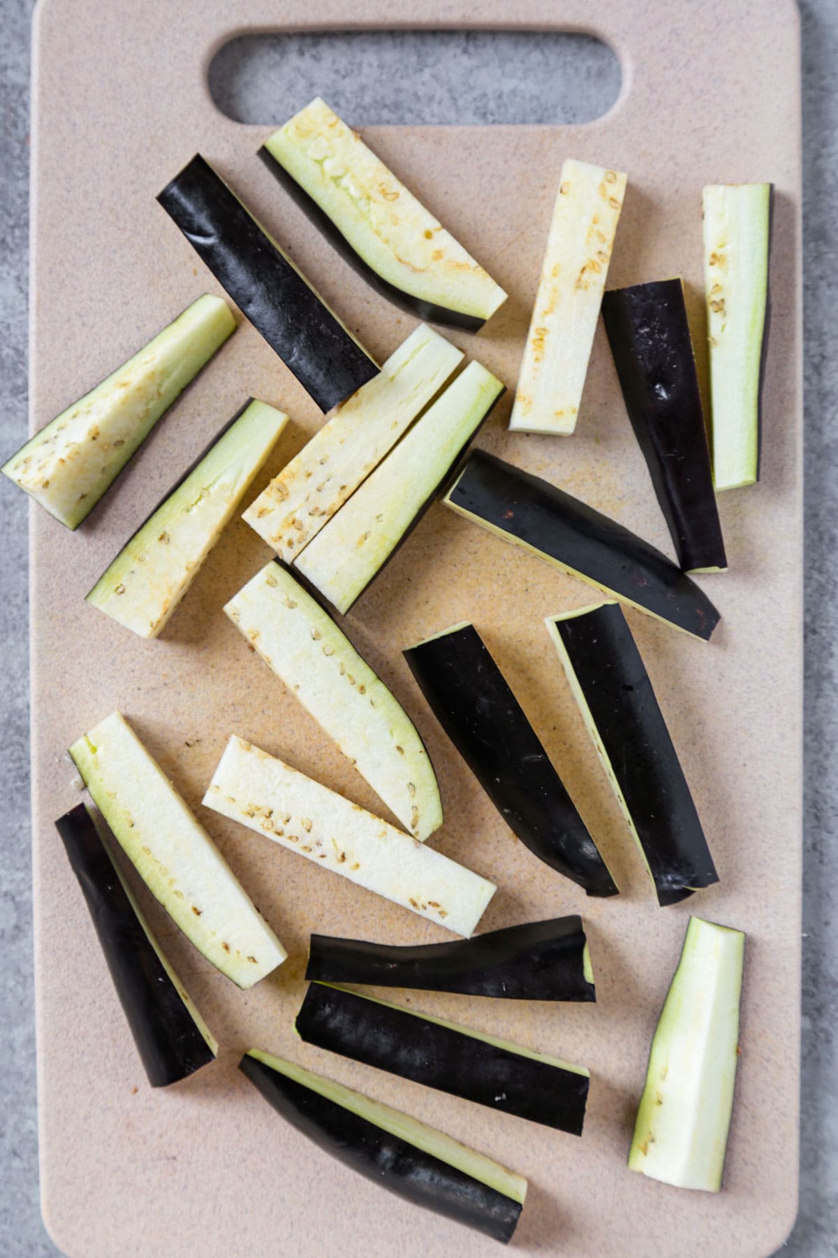 M&oacute;n ăn l&agrave;m từ loại quả m&agrave;u t&iacute;m gi&agrave;u chất chống oxy h&oacute;a lại hỗ trợ giảm b&eacute;o cực đỉnh, gi&uacute;p chị em eo thon đ&oacute;n Tết- Ảnh 2.