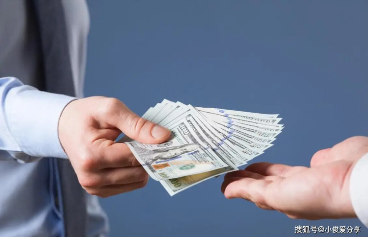Cuối năm bị hỏi vay tiền, người kh&ocirc;n kh&eacute;o từ chối bằng 4 c&acirc;u n&oacute;i: Bảo vệ ch&iacute;nh m&igrave;nh m&agrave; kh&ocirc;ng mất l&ograve;ng ai- Ảnh 1.