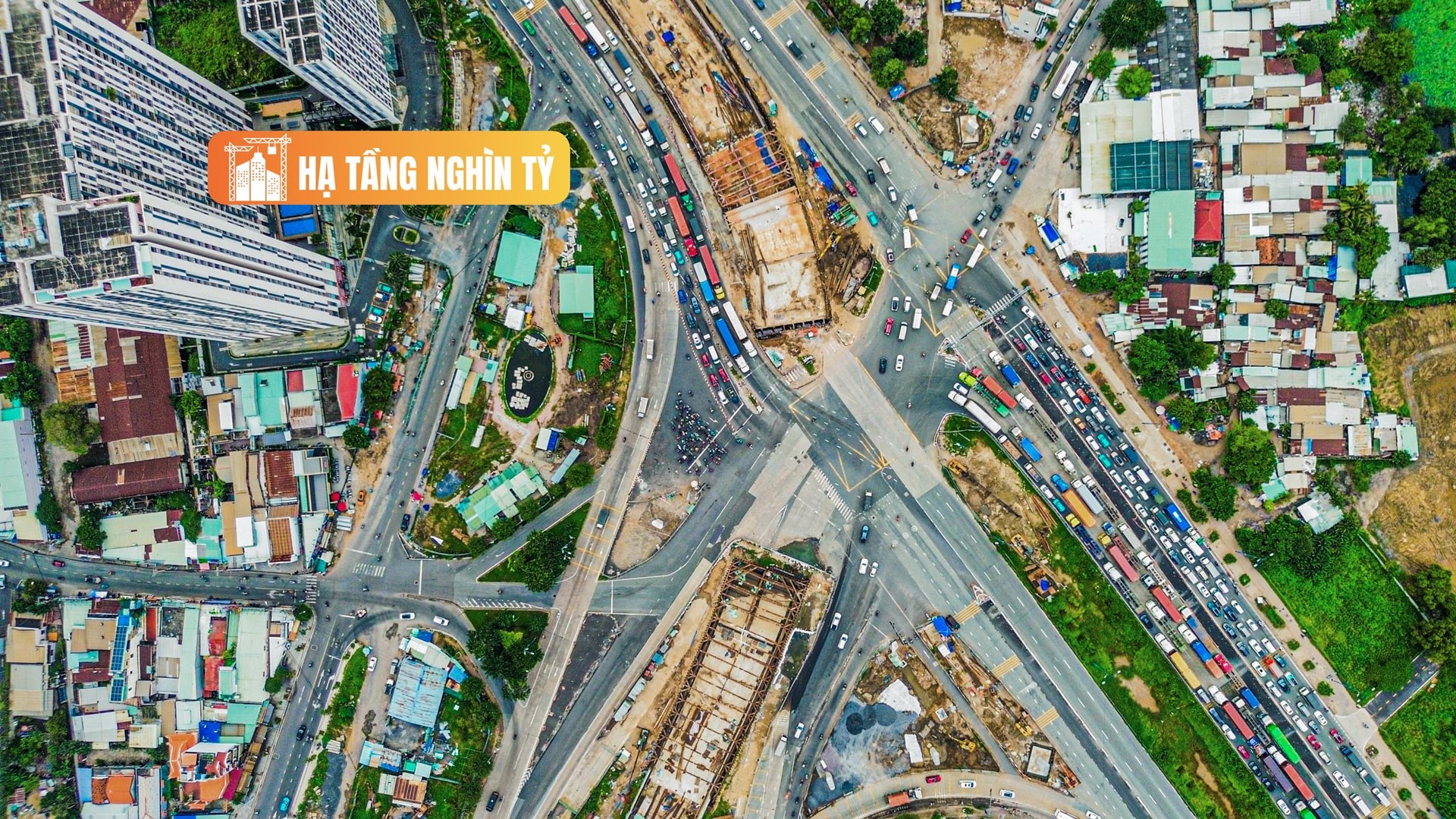 N&uacute;t giao c&oacute; s&aacute;u c&acirc;y cầu, hai hầm chui, trị gi&aacute; 3.400 tỷ dần lộ r&otilde; h&igrave;nh h&agrave;i, sẽ ho&agrave;n th&agrave;nh sau một năm nữa- Ảnh 1.